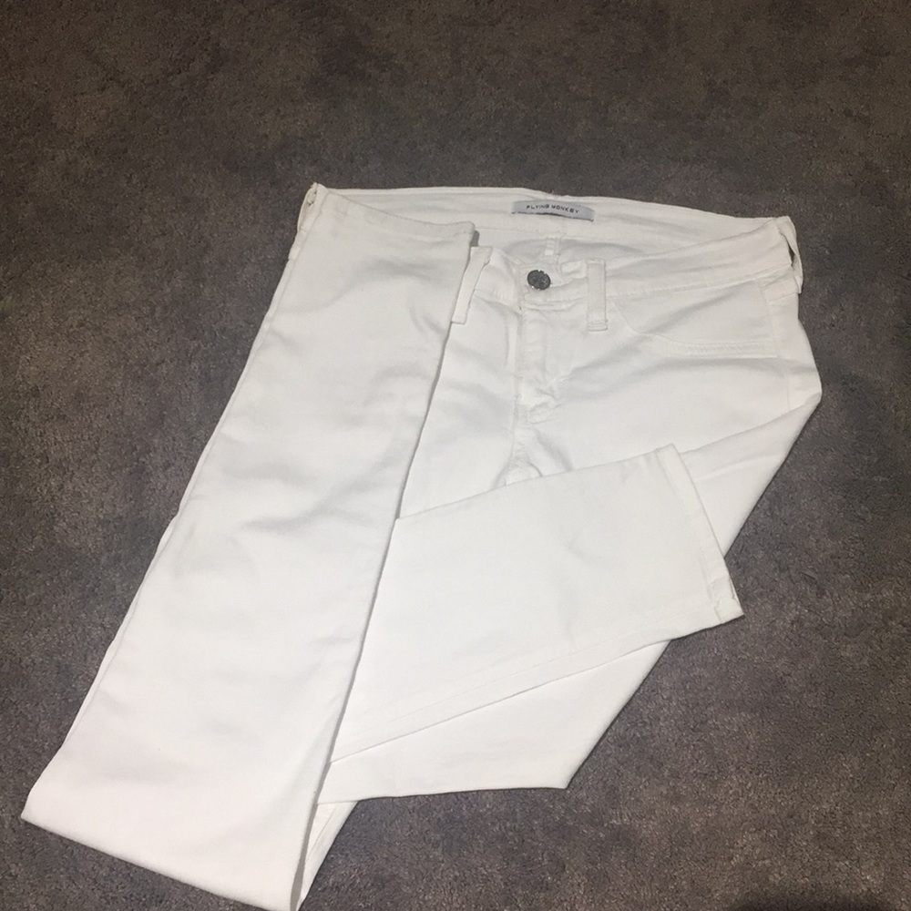 NEVER BEEN WORN flying monkey white skinny jeans